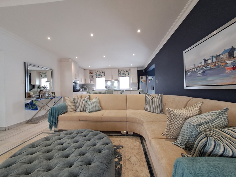 3 Bedroom Property for Sale in Yzerfontein Western Cape